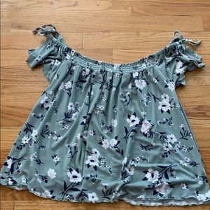 American eagle off the shoulder shirt